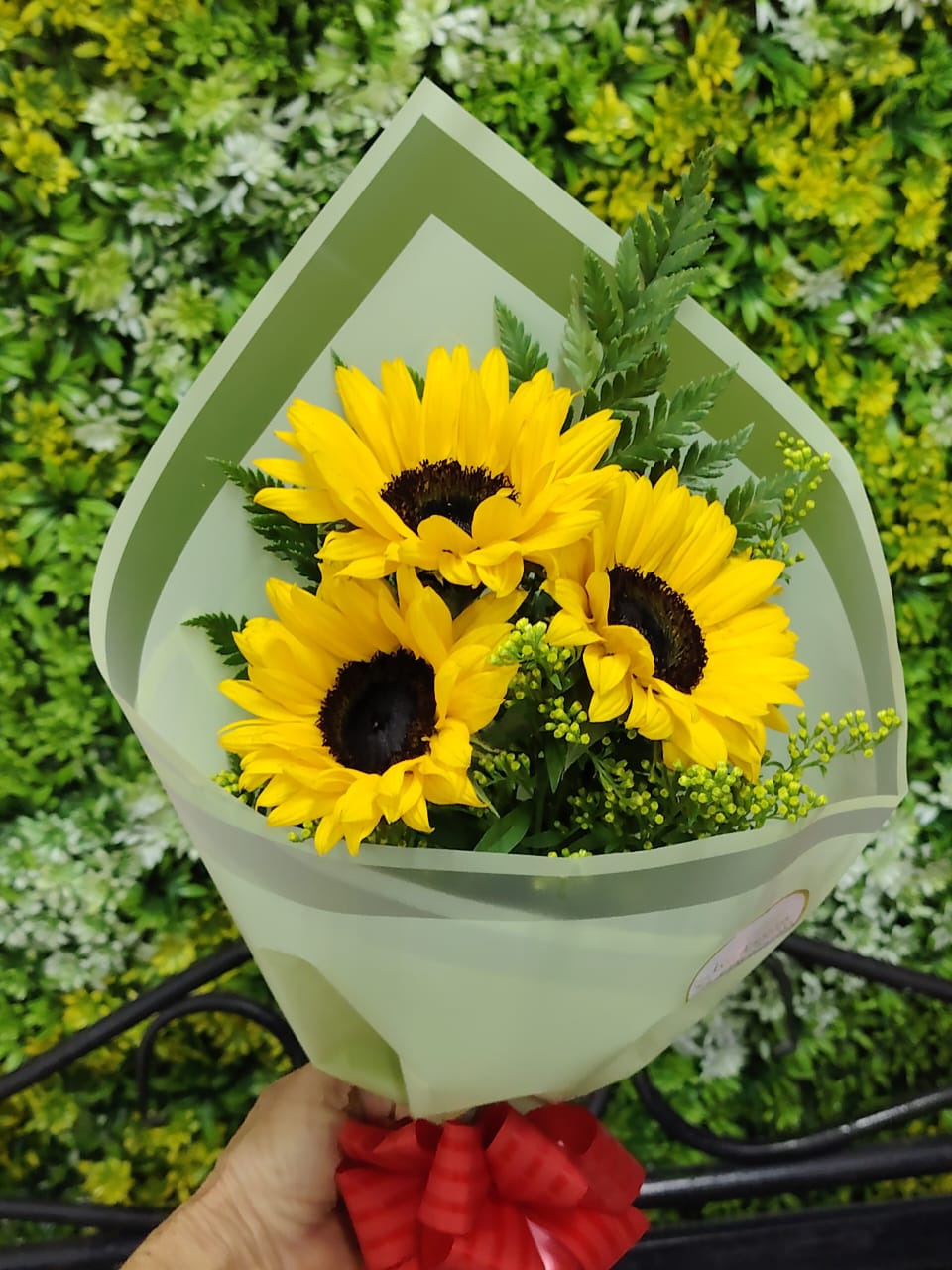 Arreglo de girasoles amarillos